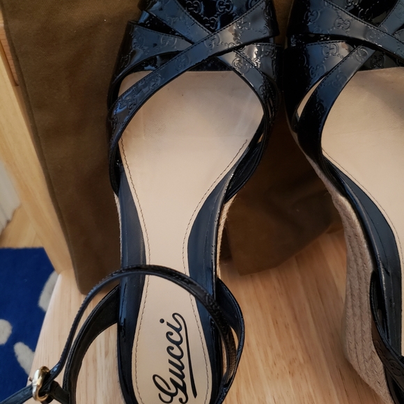 Gucci Microguccissima PATENT LEATHER BLACK COLOR - Picture 3 of 8